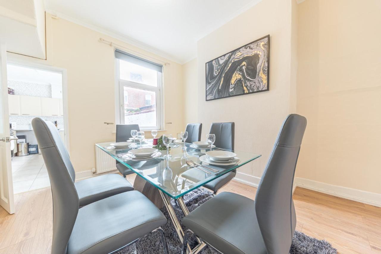 *King Bed* Luxury City Centre House 배로우인퍼니스 외부 사진